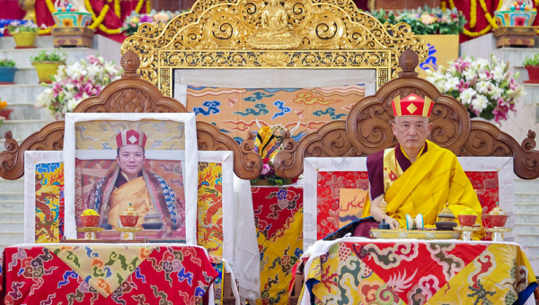 Long-Life Offering from The Three Roots Combined to Chamgön Tai Situ Rinpoche and Drung Goshir Gyaltsab Rinpoche