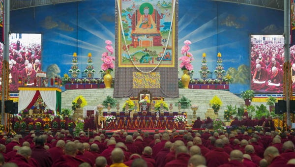 ༧གོང་ས་མཆོག་གི་སྐུ་རིམ་གུ་རུའི་འབུམ་ཚོགས་དང་༧དཔལ་ལྡན་དུས་གསུམ་མཁྱེན་པའི་འདས་མཆོད་སྲུང་བརྩི།